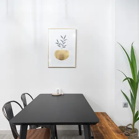 Eleven - Cozy With Garden *