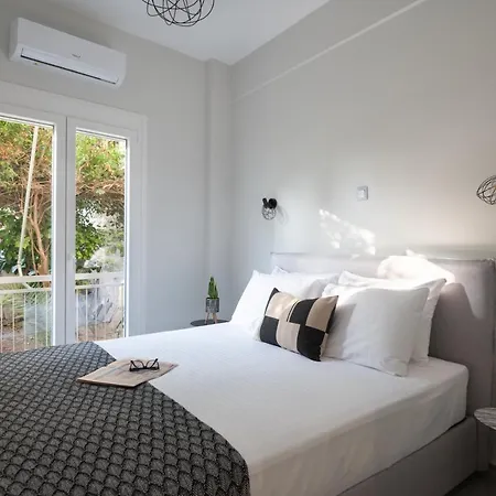 Eleven - Cozy With Garden Apartment *