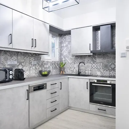 Apartment Eleven - Cozy With Garden
